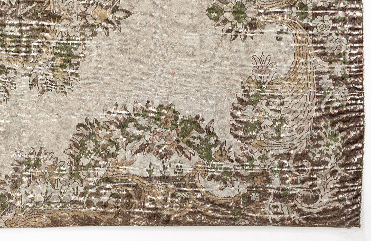 Crufeta - Vintage Medallion Rug - 5'7 X 10'2