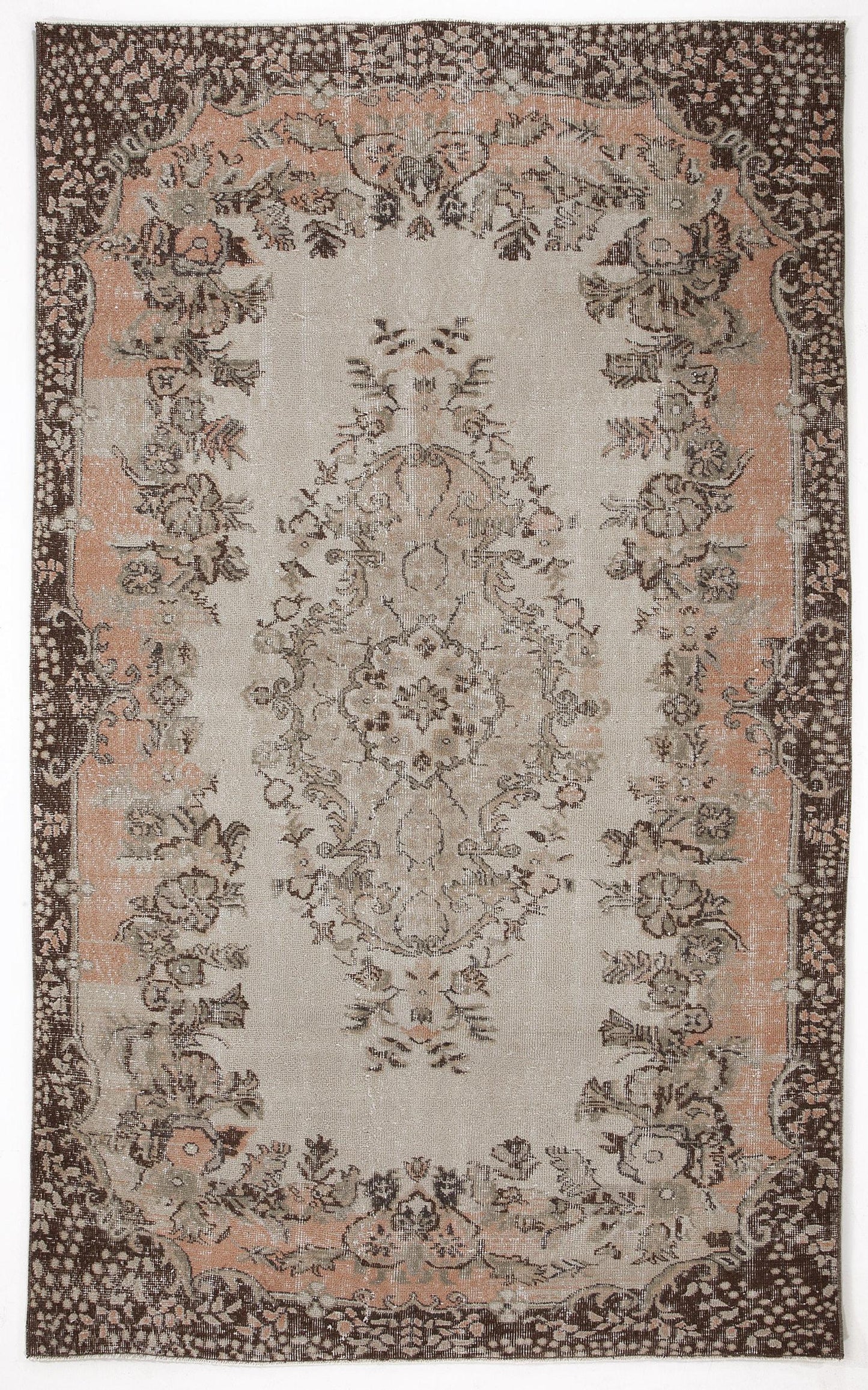 Grayn - Vintage Medallion Rug - 5'7 X 9'1