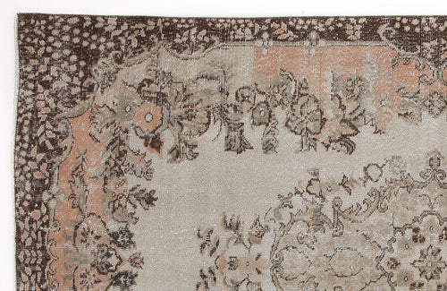Load image 1 in gallery view. Grayn - Vintage Medallion Rug - 5'7 X 9'1