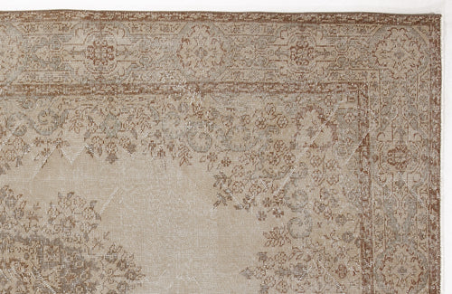 Load image 1 in gallery view. Pauta - Vintage Medallion Rug - 5'8 X 9'3