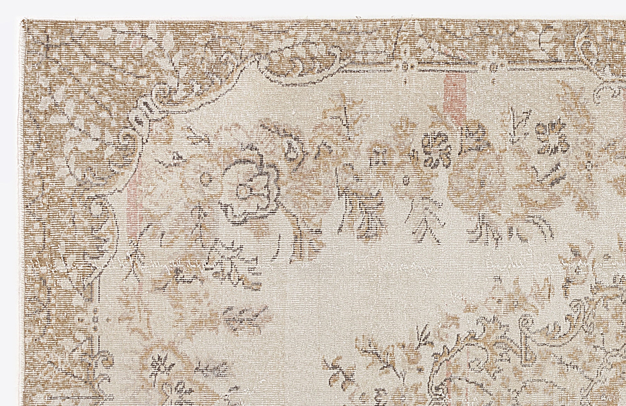 Mebaya - Vintage Medallion Rug - 5'8 X 9'9