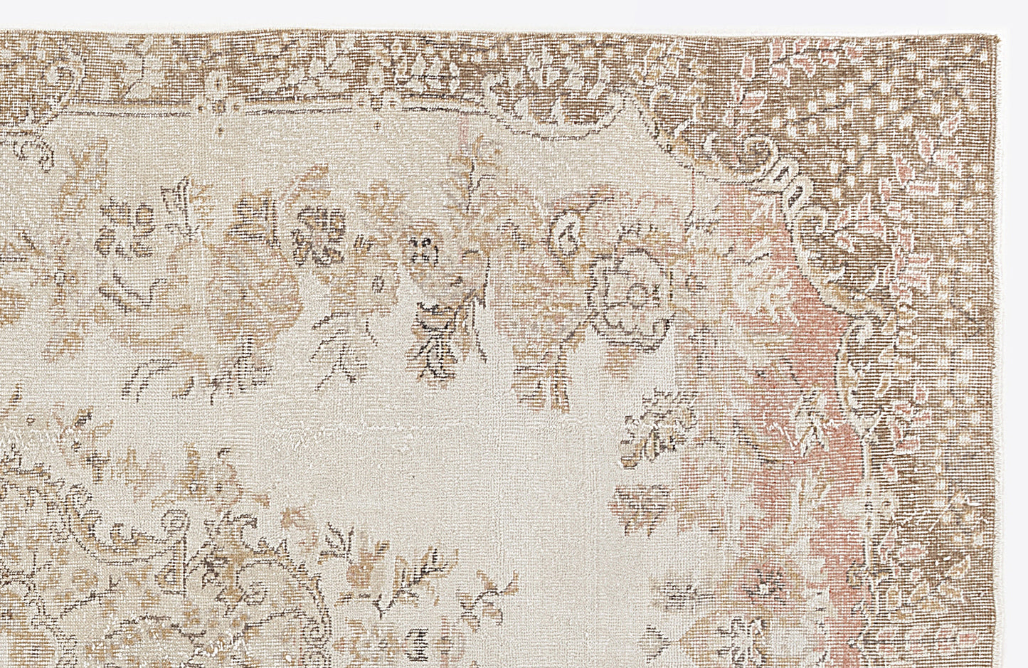Mebaya - Vintage Medallion Rug - 5'8 X 9'9