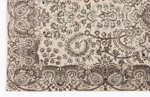 Load image 1 in gallery view. Pitala - Vintage Medallion Rug - 5'1 X 8'8