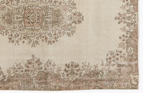 Load image 1 in gallery view. Shova - Vintage Medallion Rug - 5'4 X 8'3