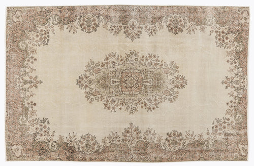Load image 1 in gallery view. Shova - Vintage Medallion Rug - 5'4 X 8'3