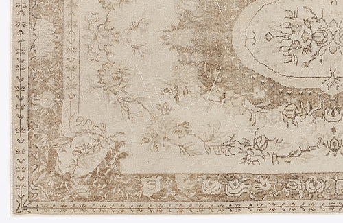 Load image 1 in gallery view. Crulian - Vintage Medallion Rug - 5'7 X 10'3