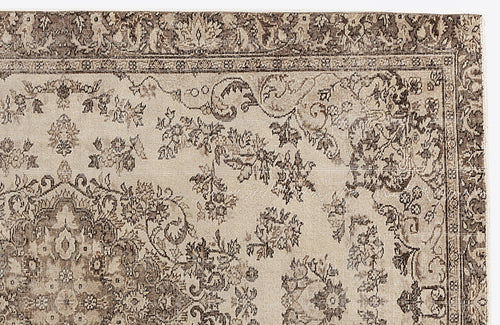 Load image 1 in gallery view. Cavima - Vintage Medallion Rug - 6'1 X 9'3