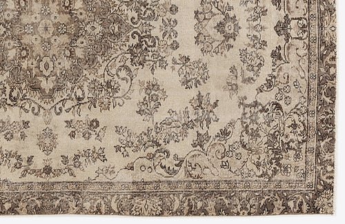 Load image 1 in gallery view. Cavima - Vintage Medallion Rug - 6'1 X 9'3