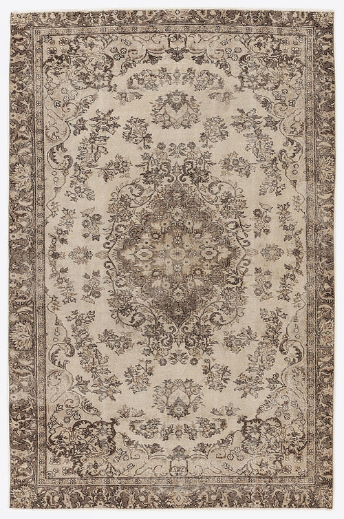 Load image 1 in gallery view. Cavima - Vintage Medallion Rug - 6'1 X 9'3