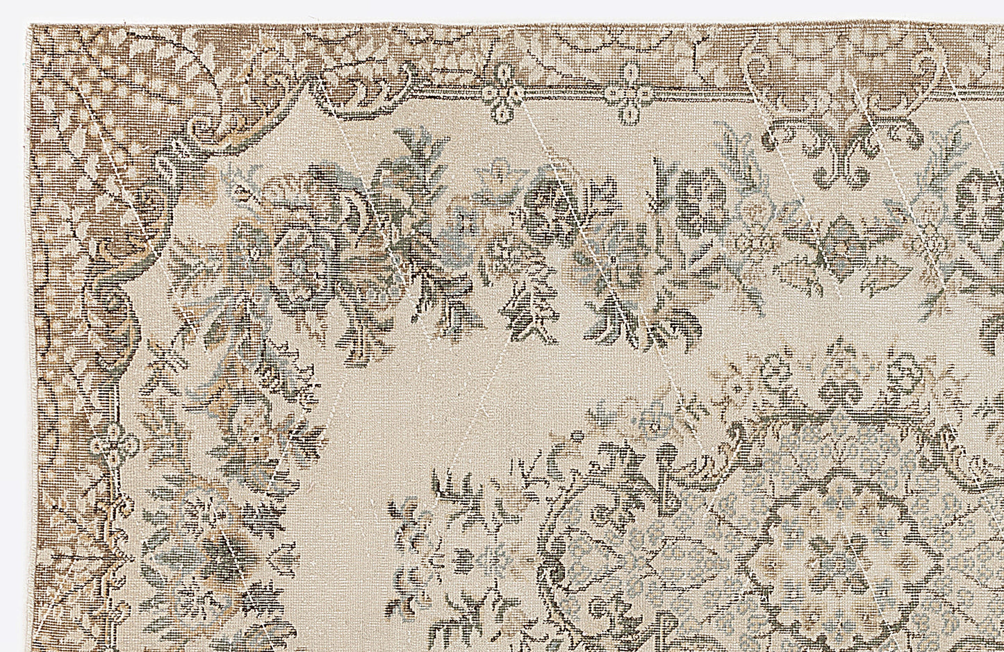 Mopiex - Vintage Medallion Rug - 5'7 X 8'8