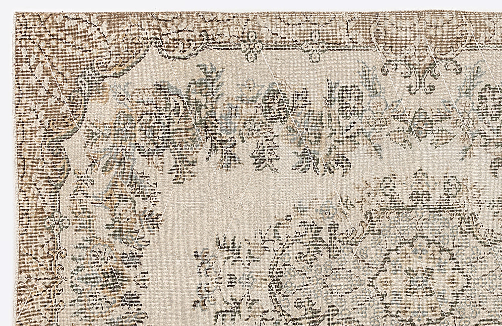 Mopiex - Vintage Medallion Rug - 5'7 X 8'8