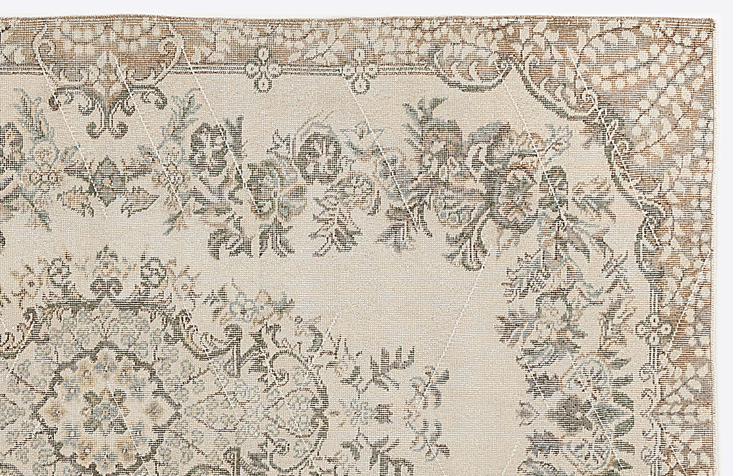 Mopiex - Vintage Medallion Rug - 5'7 X 8'8