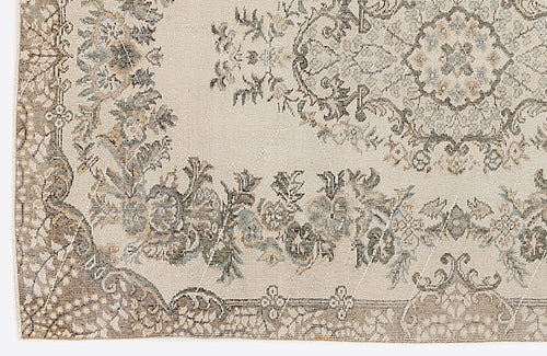 Load image 1 in gallery view. Mopiex - Vintage Medallion Rug - 5'7 X 8'8