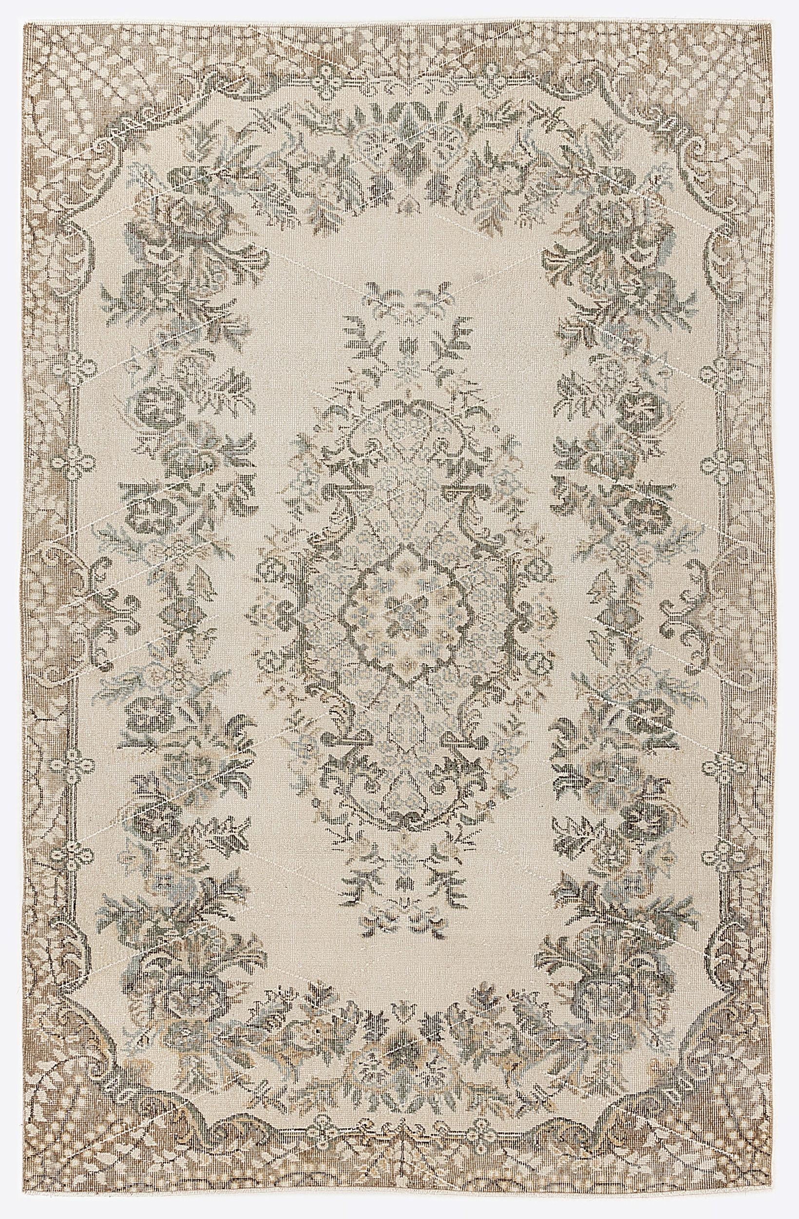 Mopiex - Vintage Medallion Rug - 5'7 X 8'8