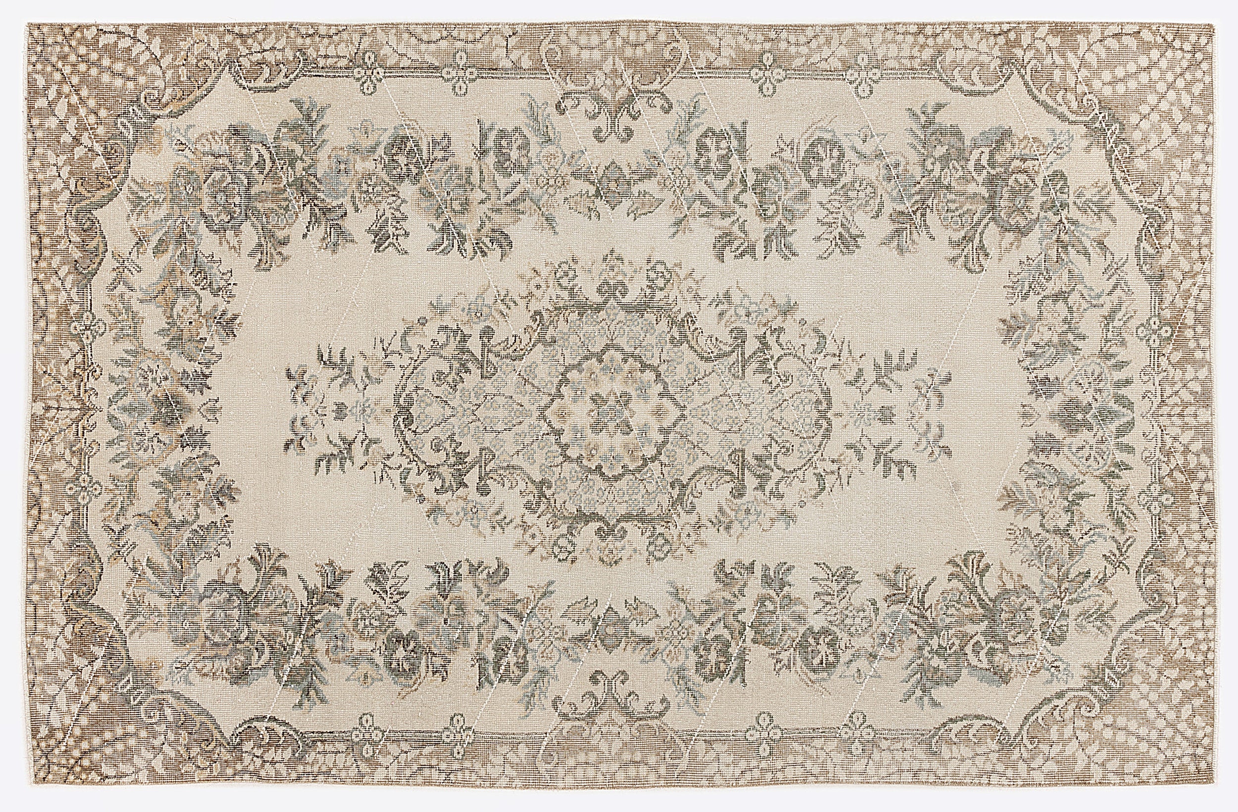 Mopiex - Vintage Medallion Rug - 5'7 X 8'8