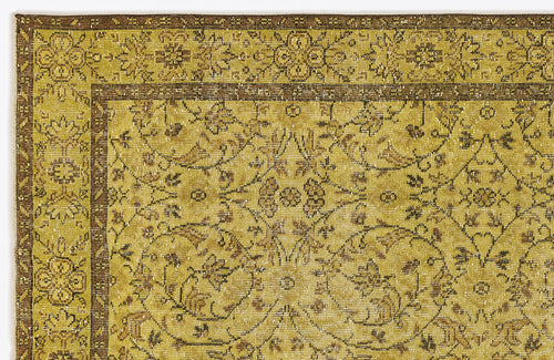 Load image 1 in gallery view. Nunear - Vintage Floral Rug - 5'6 X 9'6