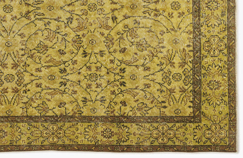 Load image 1 in gallery view. Nunear - Vintage Floral Rug - 5'6 X 9'6