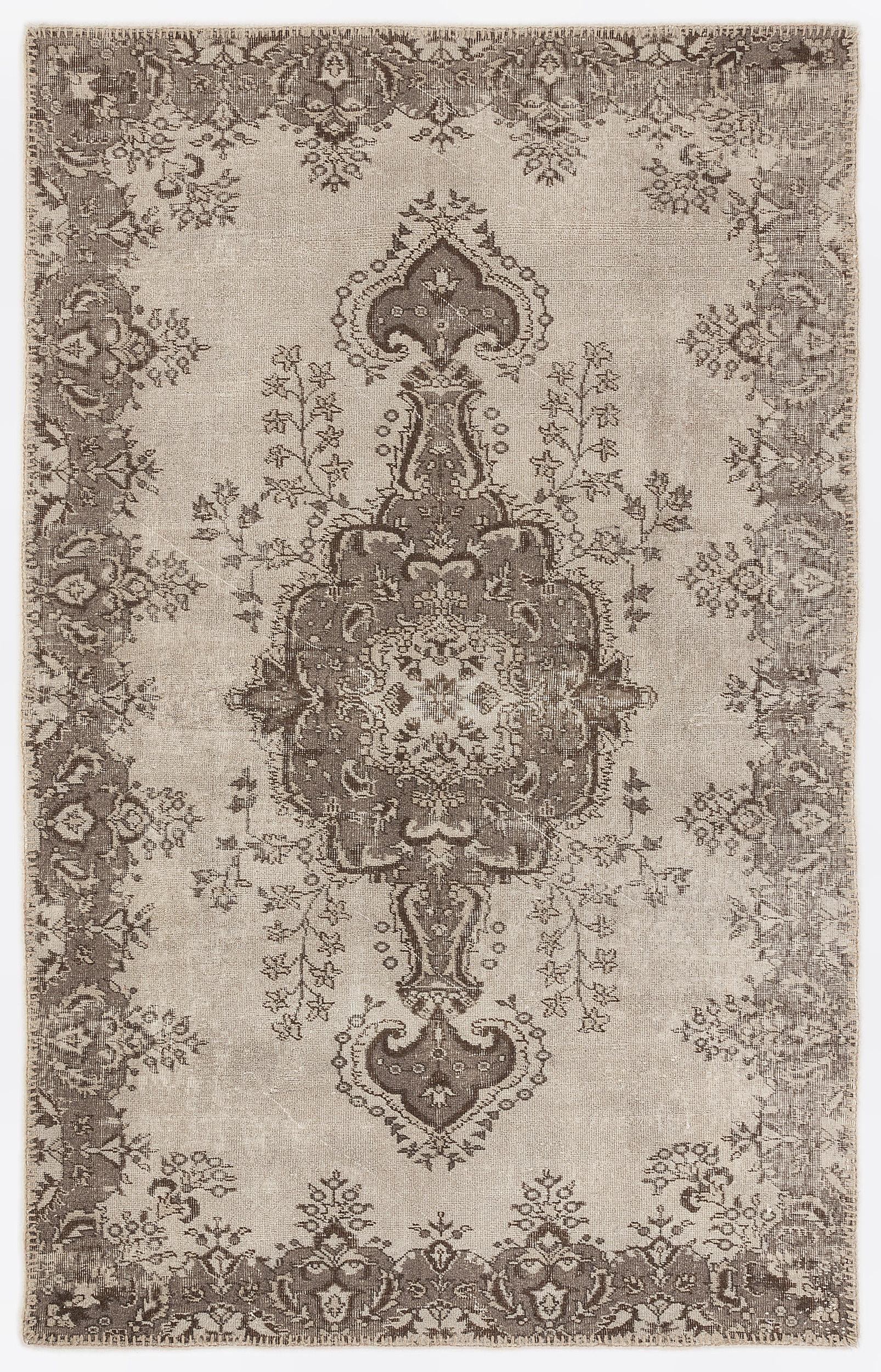 Blenoa - Vintage Medallion Rug - 5'4 X 8'6