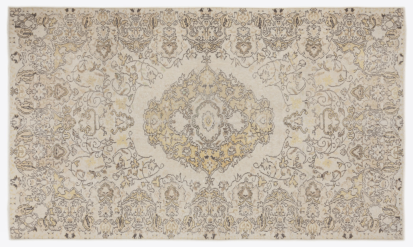 Froex - Vintage Medallion Rug - 5'6 X 9'3