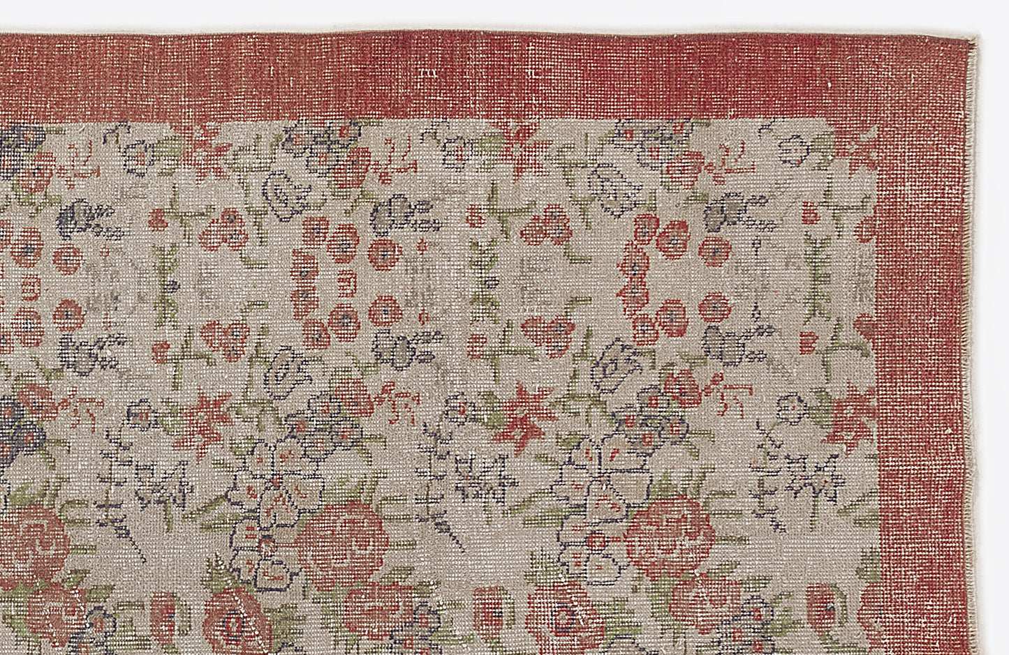 Shaex - Vintage Floral Rug - 5'5 X 9'0