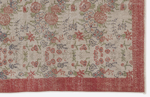 Load image 1 in gallery view. Shaex - Vintage Floral Rug - 5'5 X 9'0