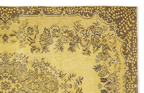 Load image 1 in gallery view. Rakoen - Vintage Medallion Rug - 5'4 X 9'1