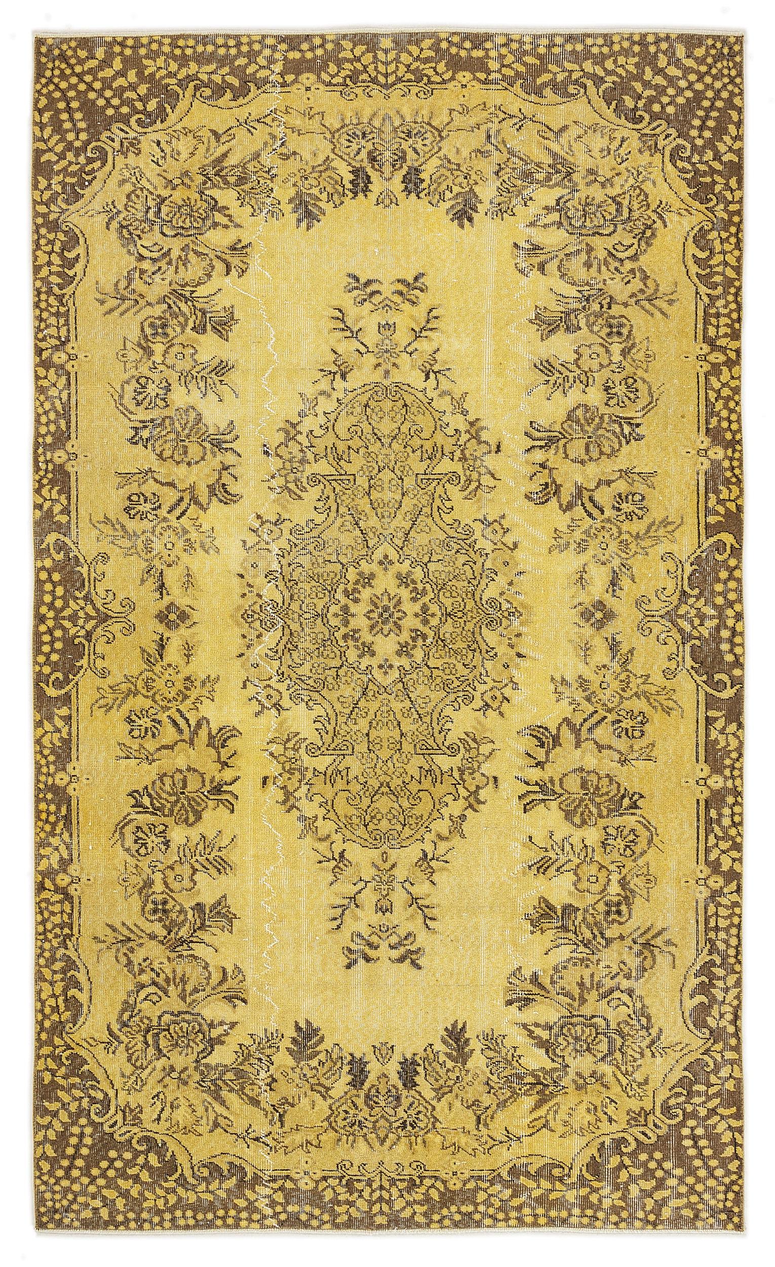 Rakoen - Vintage Medallion Rug - 5'4 X 9'1