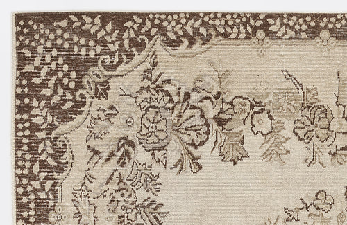 Load image 1 in gallery view. Defoil - Vintage Medallion Rug - 5'7 X 9'3