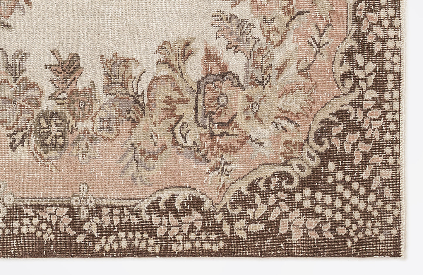 Thana - Vintage Medallion Rug - 6'2 X 9'9