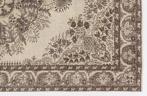 Load image 1 in gallery view. Thaar - Vintage Medallion Rug - 5'6 X 8'7