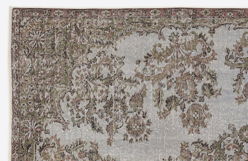 Load image 1 in gallery view. Soada - Vintage Medallion Rug - 5'6 X 8'10