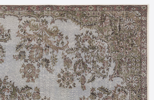 Load image 1 in gallery view. Soada - Vintage Medallion Rug - 5'6 X 8'10