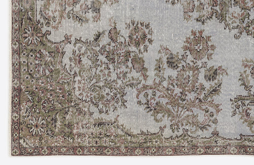 Load image 1 in gallery view. Soada - Vintage Medallion Rug - 5'6 X 8'10