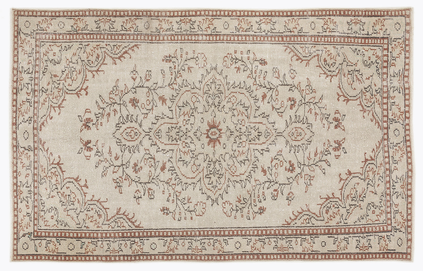 Semean - Vintage Medallion Rug - 5'5 X 8'7
