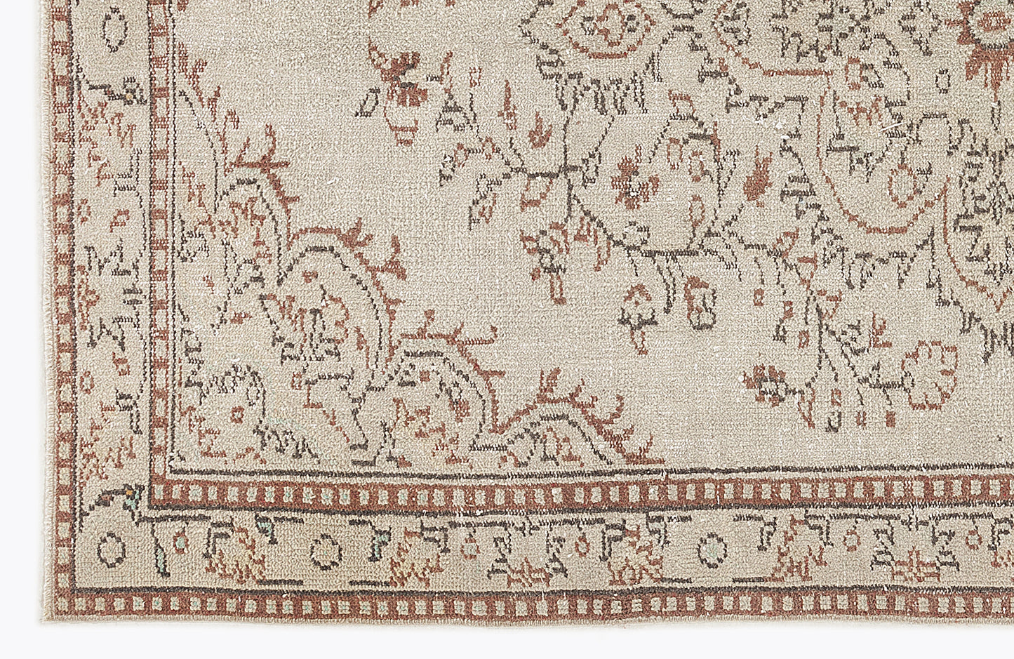 Semean - Vintage Medallion Rug - 5'5 X 8'7