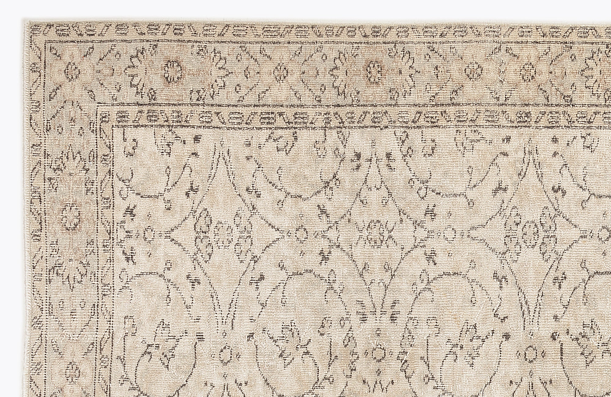 Roapian - Vintage Floral Rug - 5'7 X 9'1