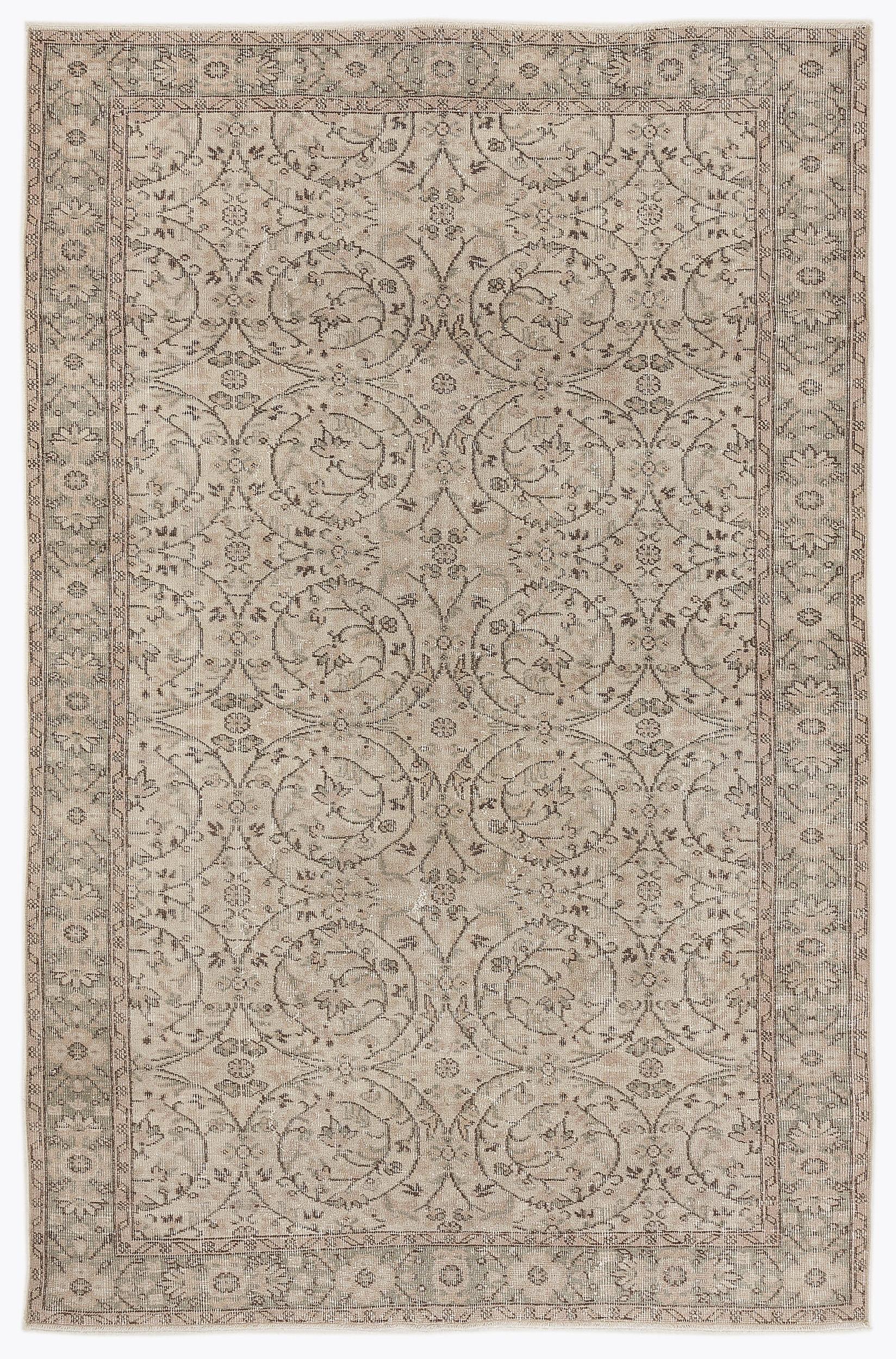 Bepoon - Vintage Floral Rug - 5'10 X 8'10