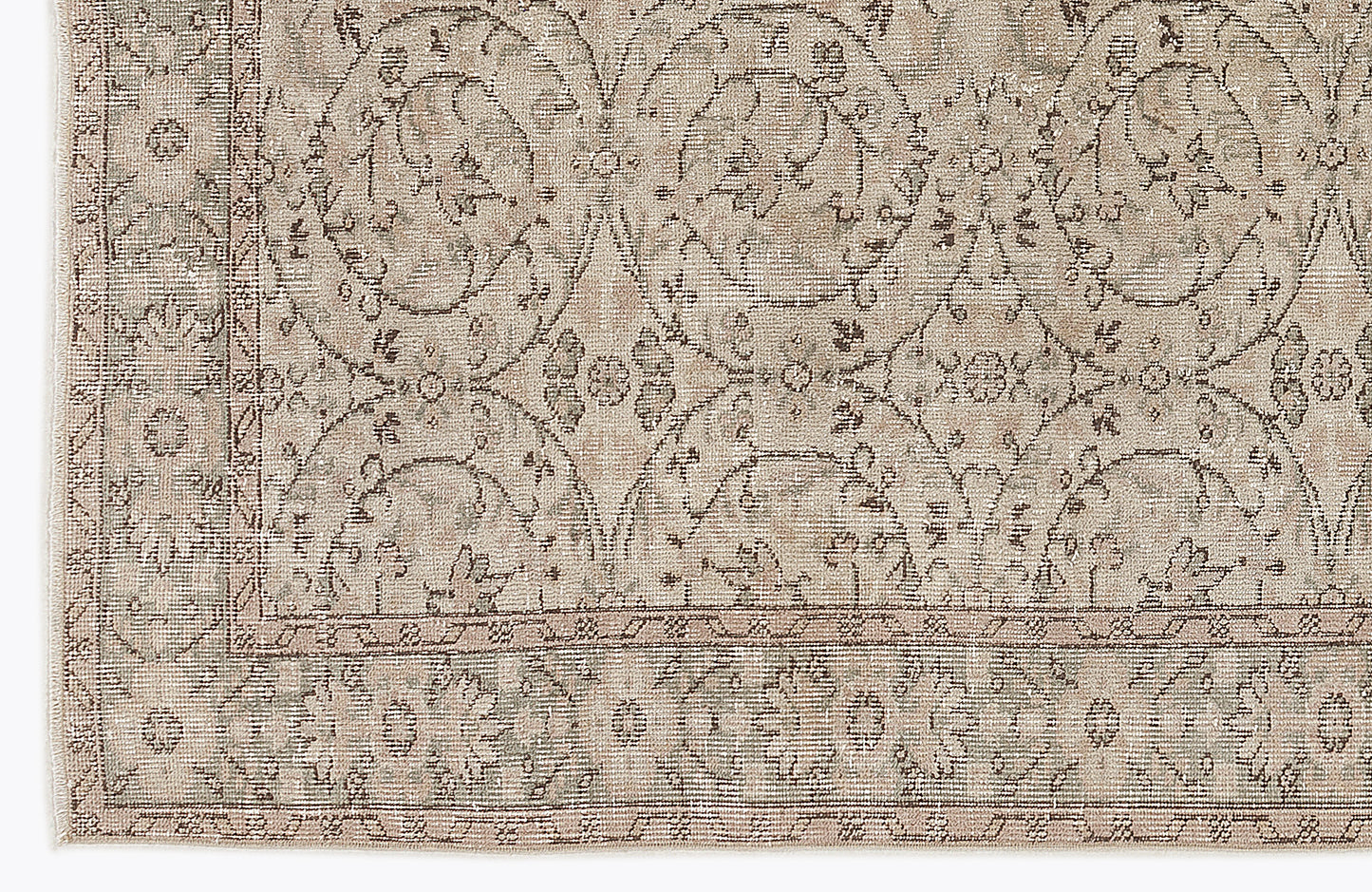 Bepoon - Vintage Floral Rug - 5'10 X 8'10