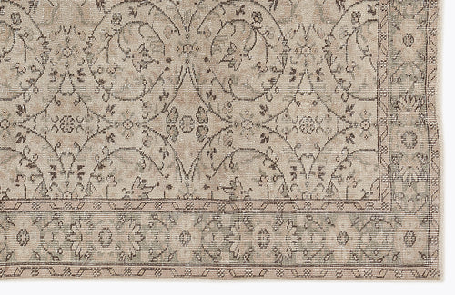 Load image 1 in gallery view. Bepoon - Vintage Floral Rug - 5'10 X 8'10