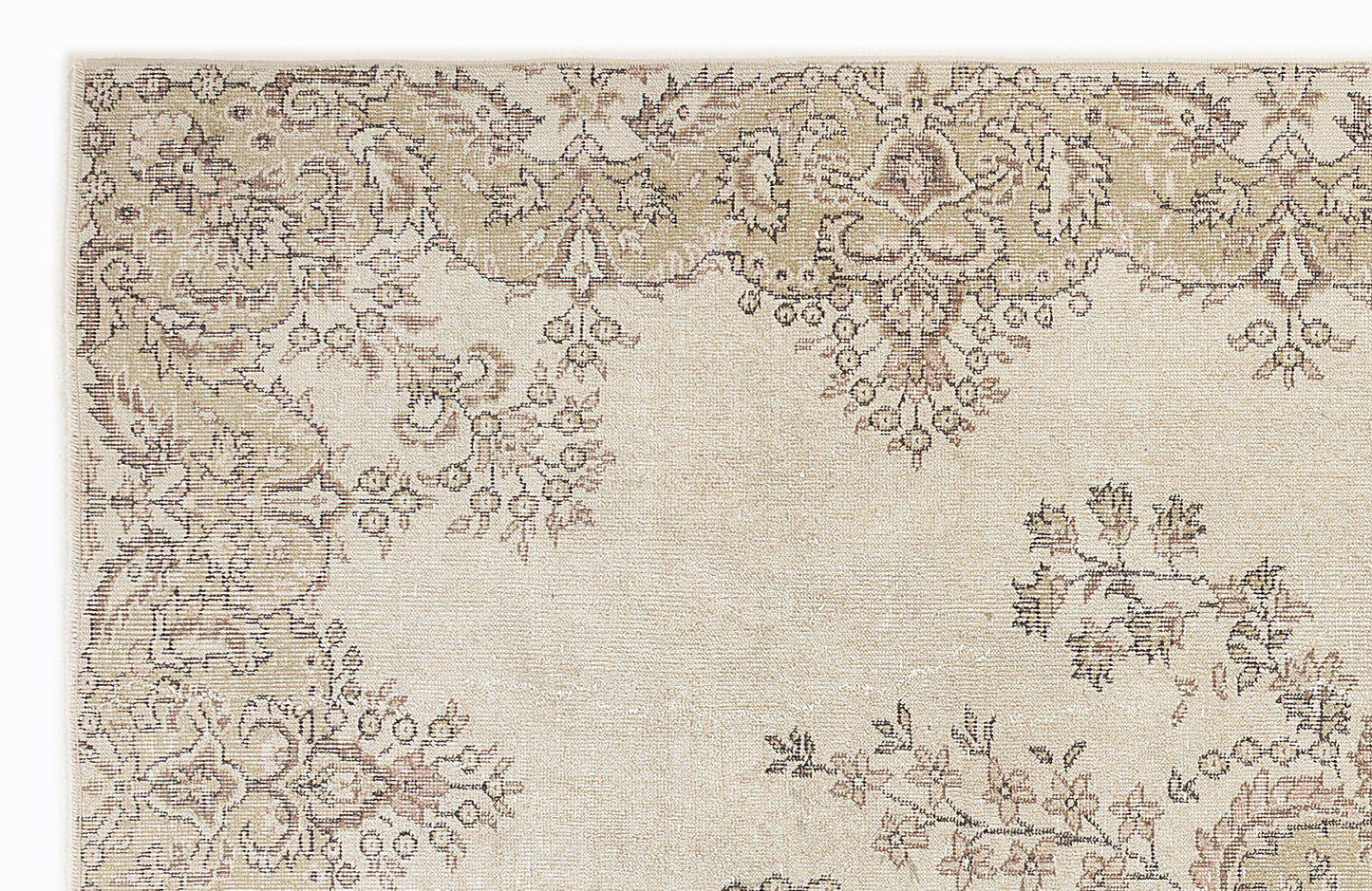 Difoor - Vintage Medallion Rug - 6'9 X 10'3