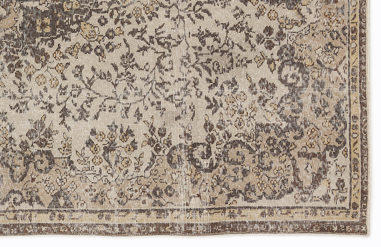 Nisua - Vintage Medallion Rug - 5'1 X 8'11