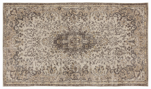 Load image 1 in gallery view. Nisua - Vintage Medallion Rug - 5'1 X 8'11