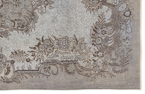 Load image 1 in gallery view. Hitema - Vintage Medallion Rug - 5'11 X 9'5