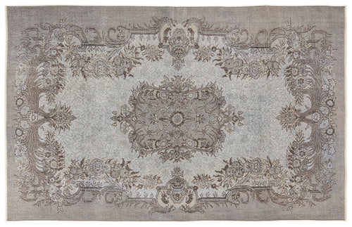 Load image 1 in gallery view. Hitema - Vintage Medallion Rug - 5'11 X 9'5