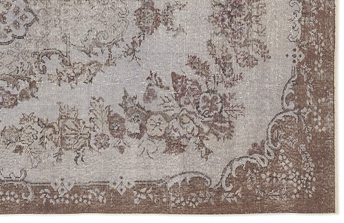 Load image 1 in gallery view. Glaenuma - Vintage Medallion Rug - 5'5 X 9'4