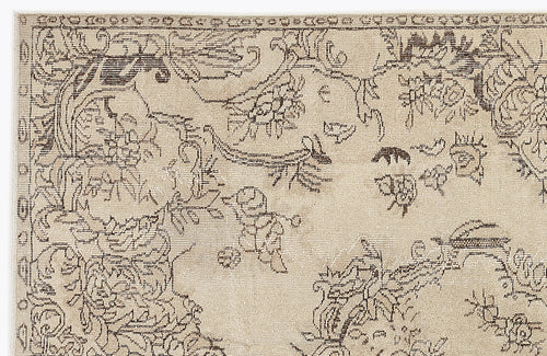 Load image 1 in gallery view. Zukusa - Vintage Medallion Rug - 5'7 X 8'11