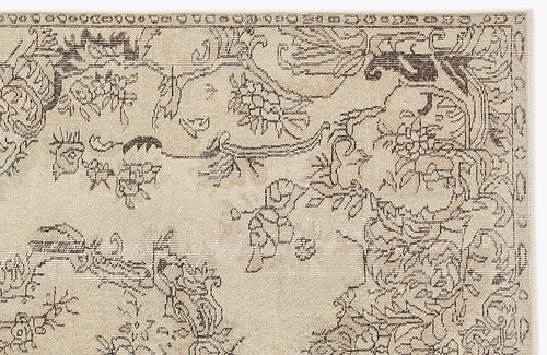 Load image 1 in gallery view. Zukusa - Vintage Medallion Rug - 5'7 X 8'11