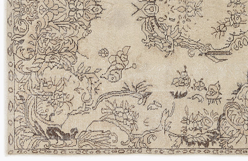 Load image 1 in gallery view. Zukusa - Vintage Medallion Rug - 5'7 X 8'11