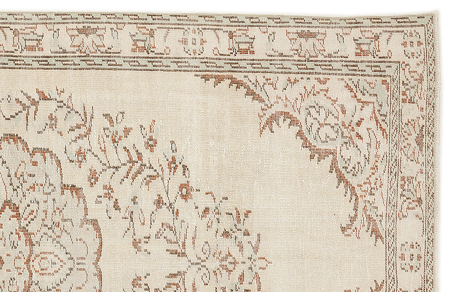 Bekeya - Vintage Medallion Rug - 5'4 X 9'1