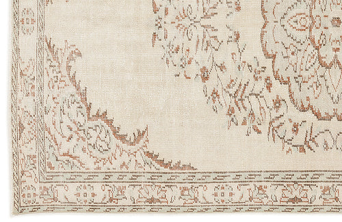 Load image 1 in gallery view. Bekeya - Vintage Medallion Rug - 5'4 X 9'1